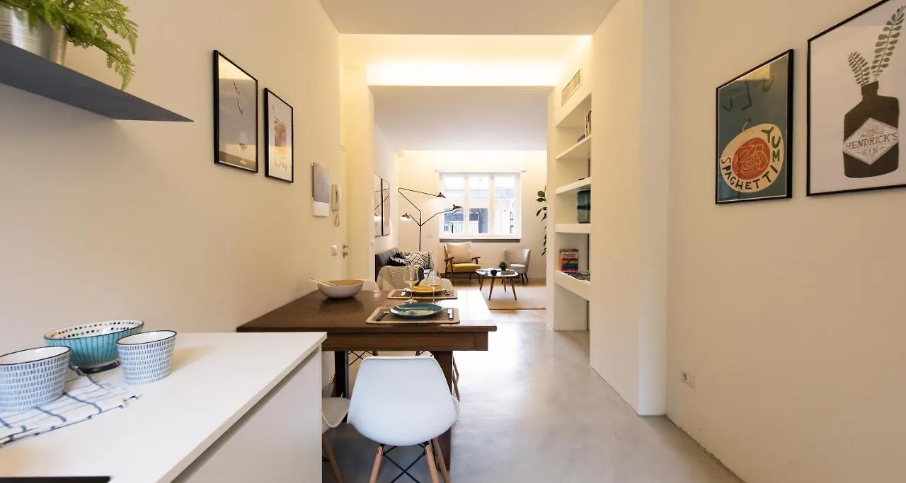 Dante Apartment By Holiday Solutions Como