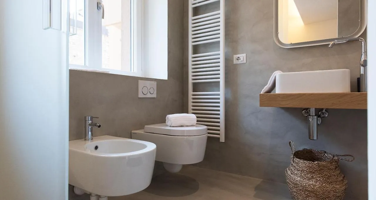 Dante Apartment By Holiday Solutions Como