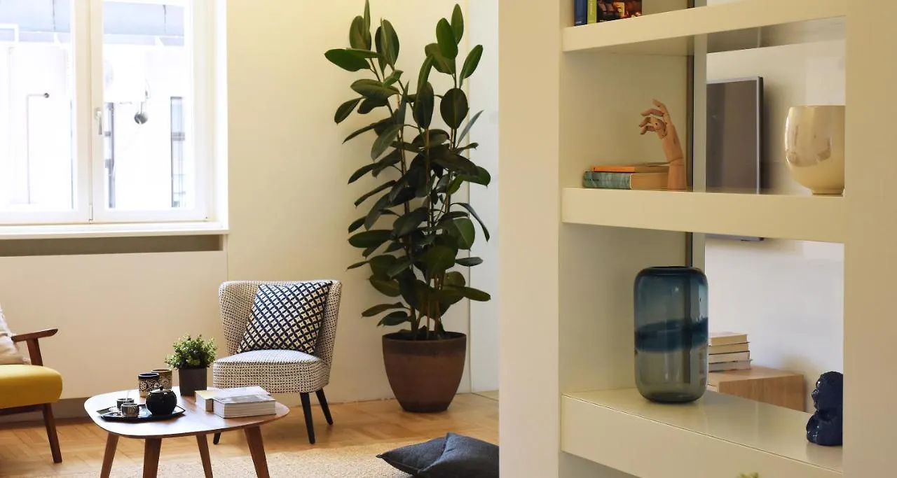 Dante Apartment By Holiday Solutions Como 0*,
