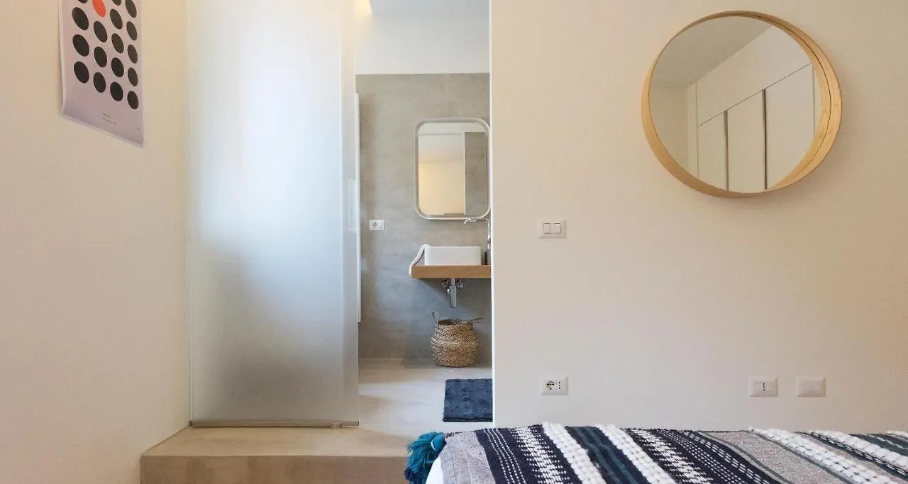 Dante Apartment By Holiday Solutions 코모 0*,  이탈리아