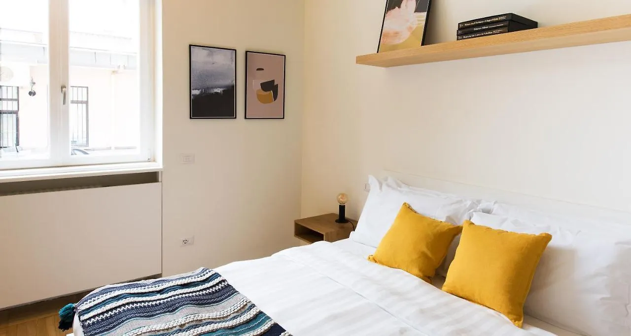 Dante Apartment By Holiday Solutions Como